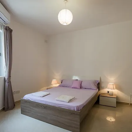 Criholiday With Large Terrace Apartman Mellieħa