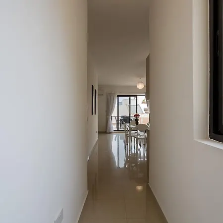 Criholiday With Large Terrace Apartment